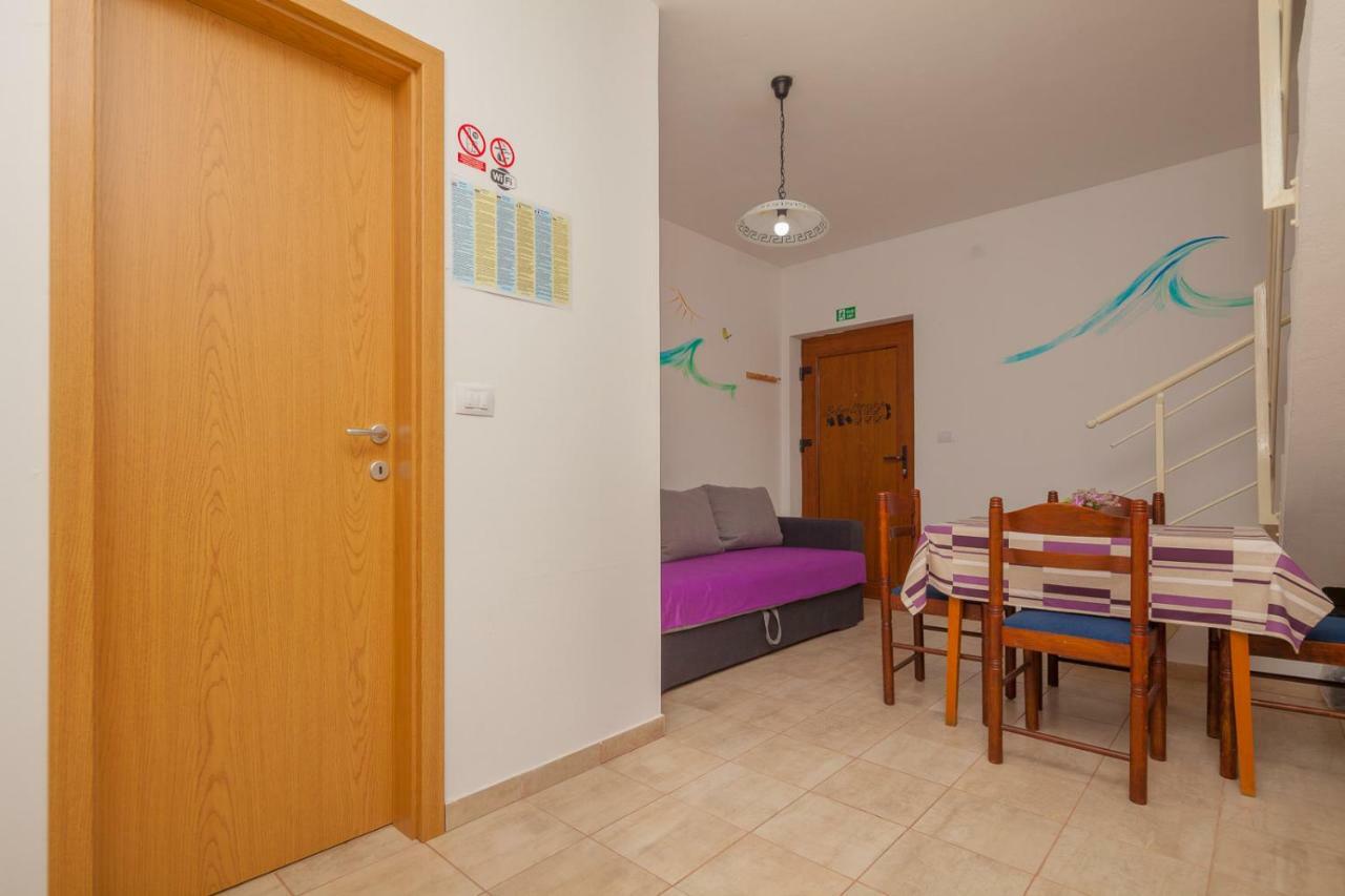 Miramare Apartment Помер Екстериор снимка