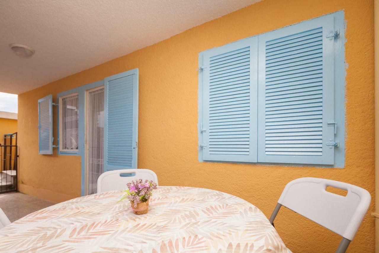 Miramare Apartment Помер Екстериор снимка