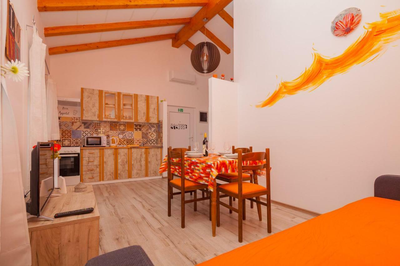 Miramare Apartment Помер Екстериор снимка
