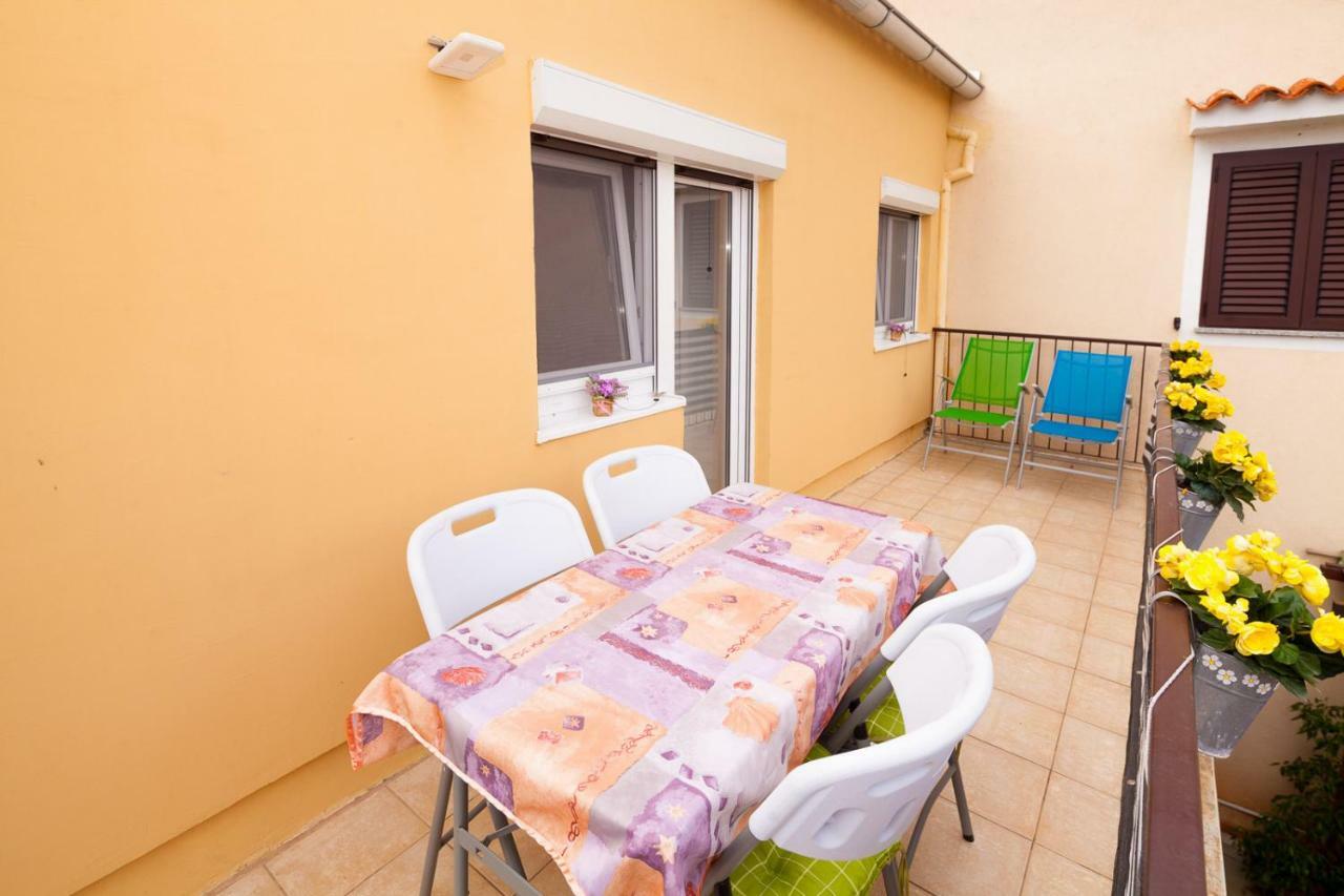 Miramare Apartment Помер Екстериор снимка